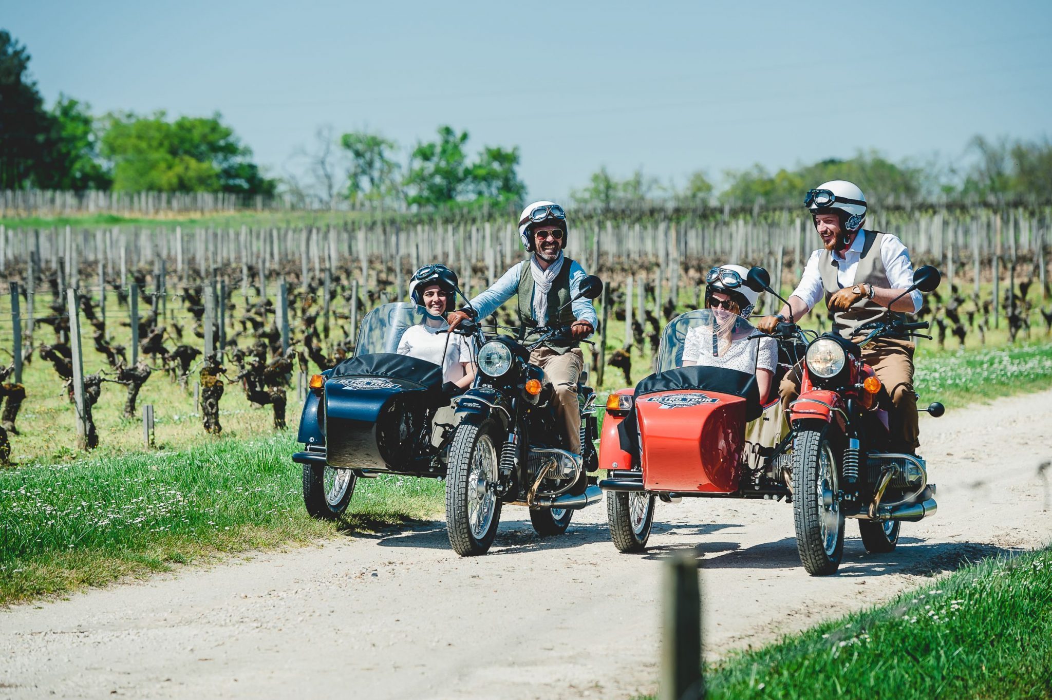 retro-tour-bordeaux-sidecars Séjour dans les vignobles et oenotourisme